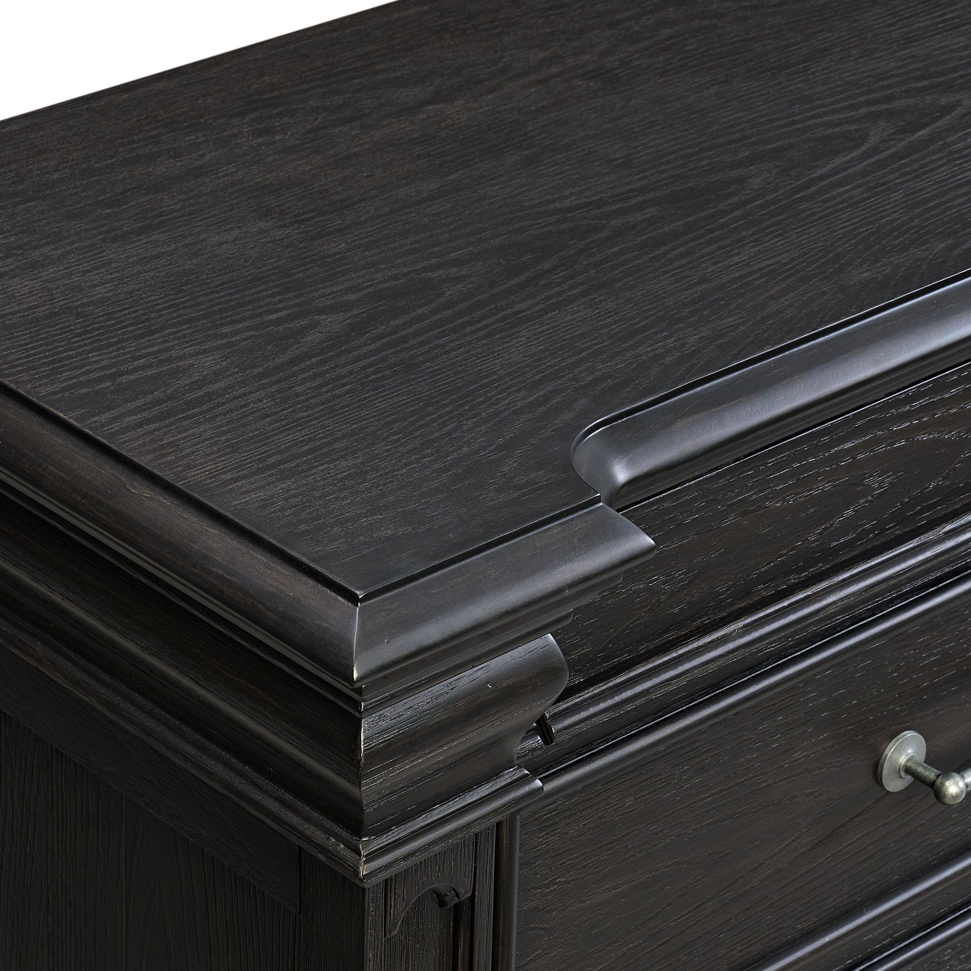 Kings Court 10-Drawer Dresser in Black