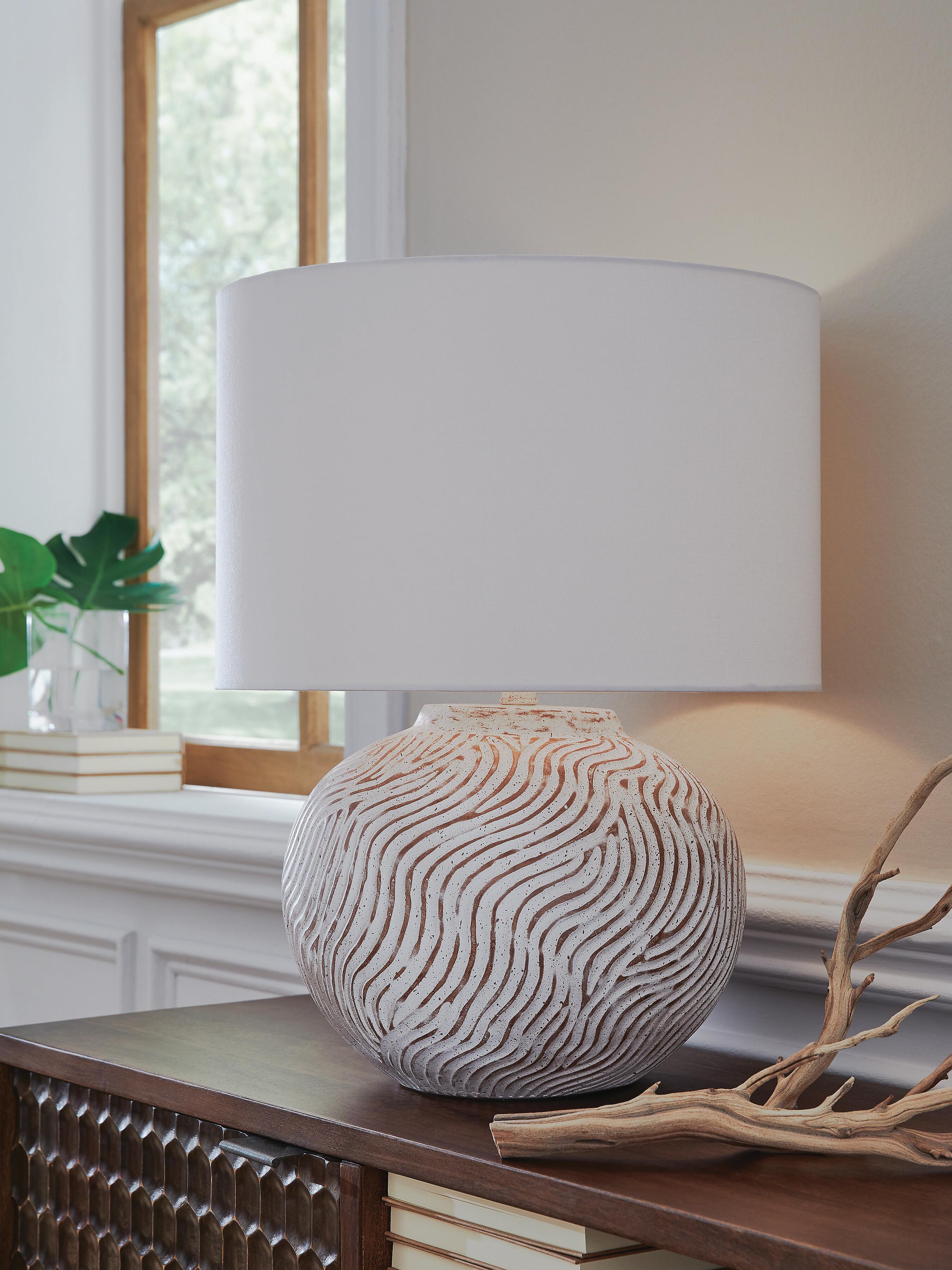 Dar Furniture - Ashley Furniture - Vien Table Lamp - Terracotta Table Lamp (1/CN) / Distressed White - L100894