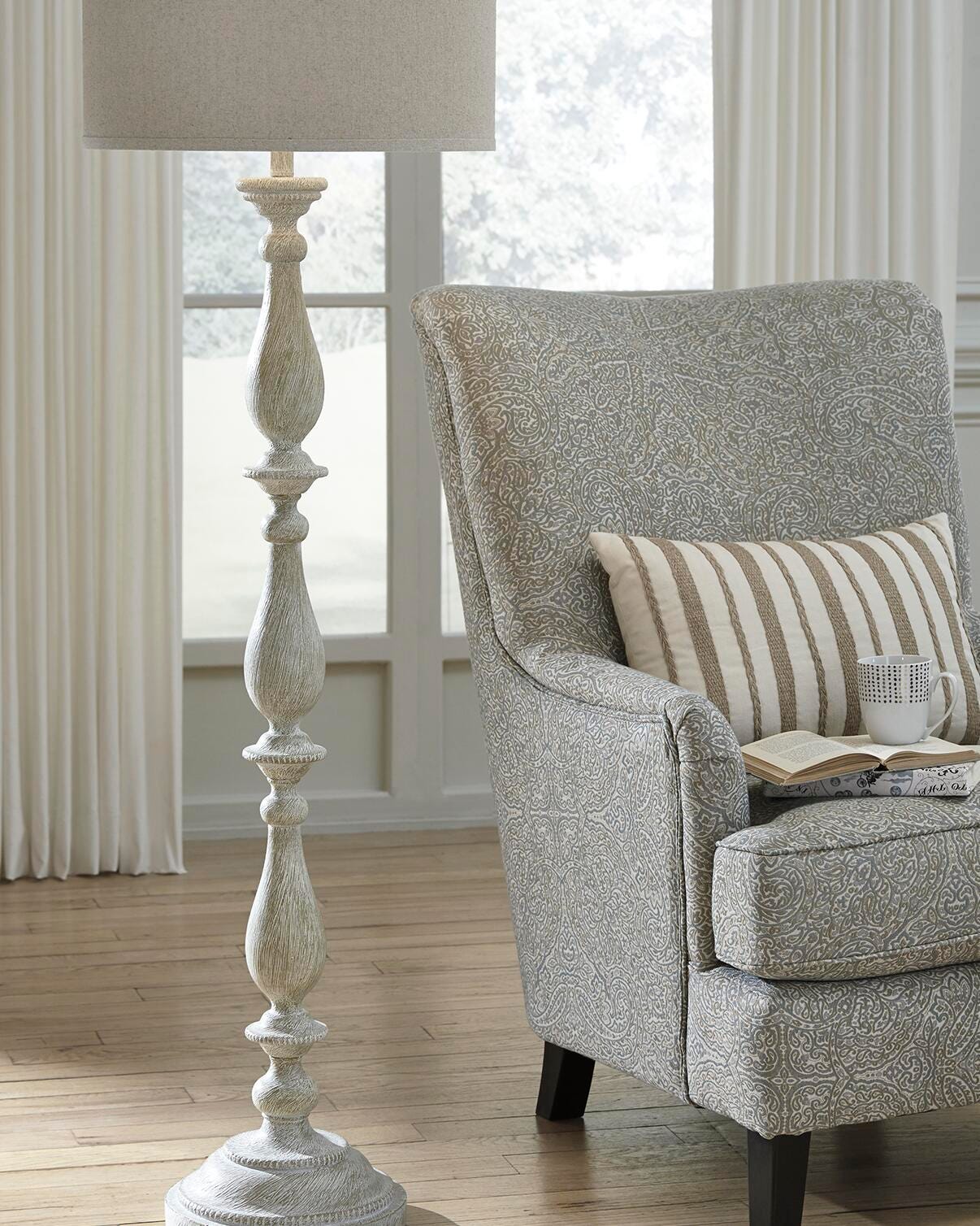 Dar Furniture - Ashley Furniture - Bernadate Floor Lamp - Poly Floor Lamp (1/CN) / Whitewash - L235341