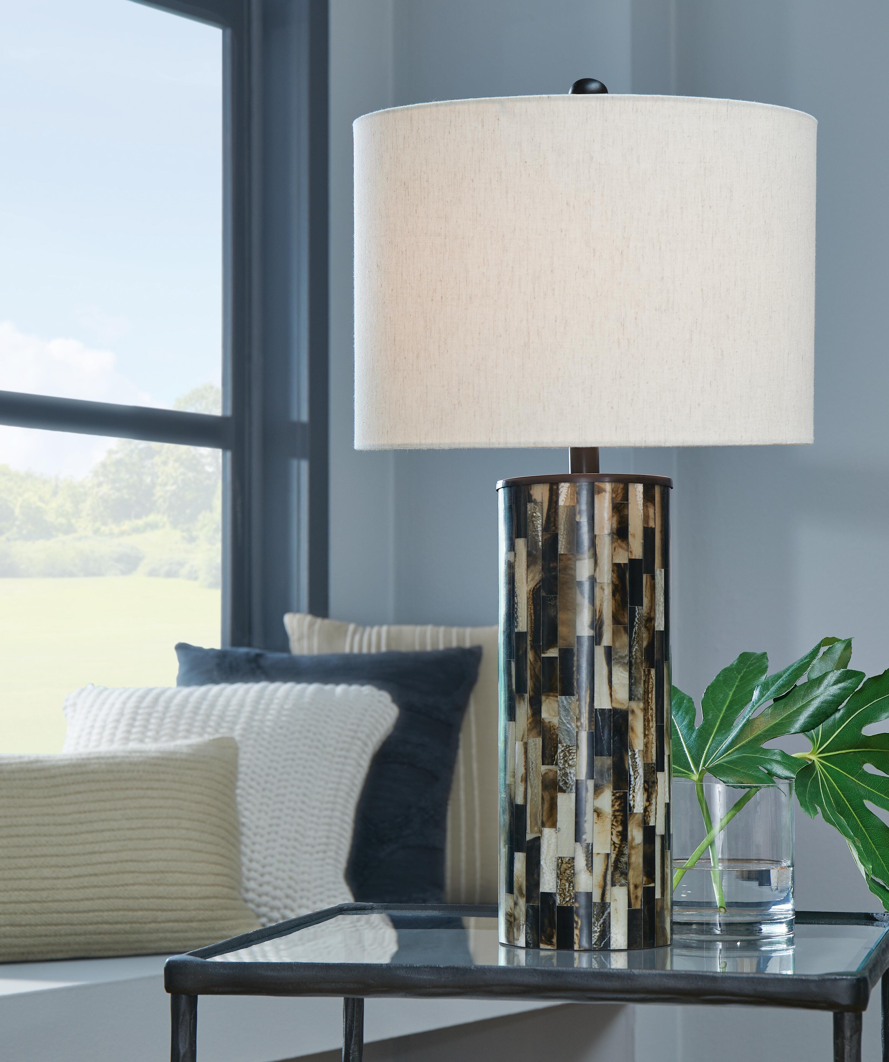 Dar Furniture - Ashley Furniture - Ellford Table Lamp - Poly Table Lamp (1/CN) / Black/Brown/Cream - L235684
