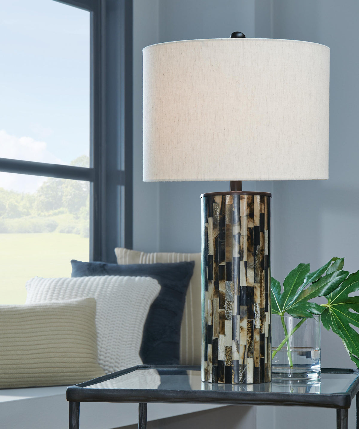 Dar Furniture - Ashley Furniture - Ellford Table Lamp - Poly Table Lamp (1/CN) / Black/Brown/Cream - L235684