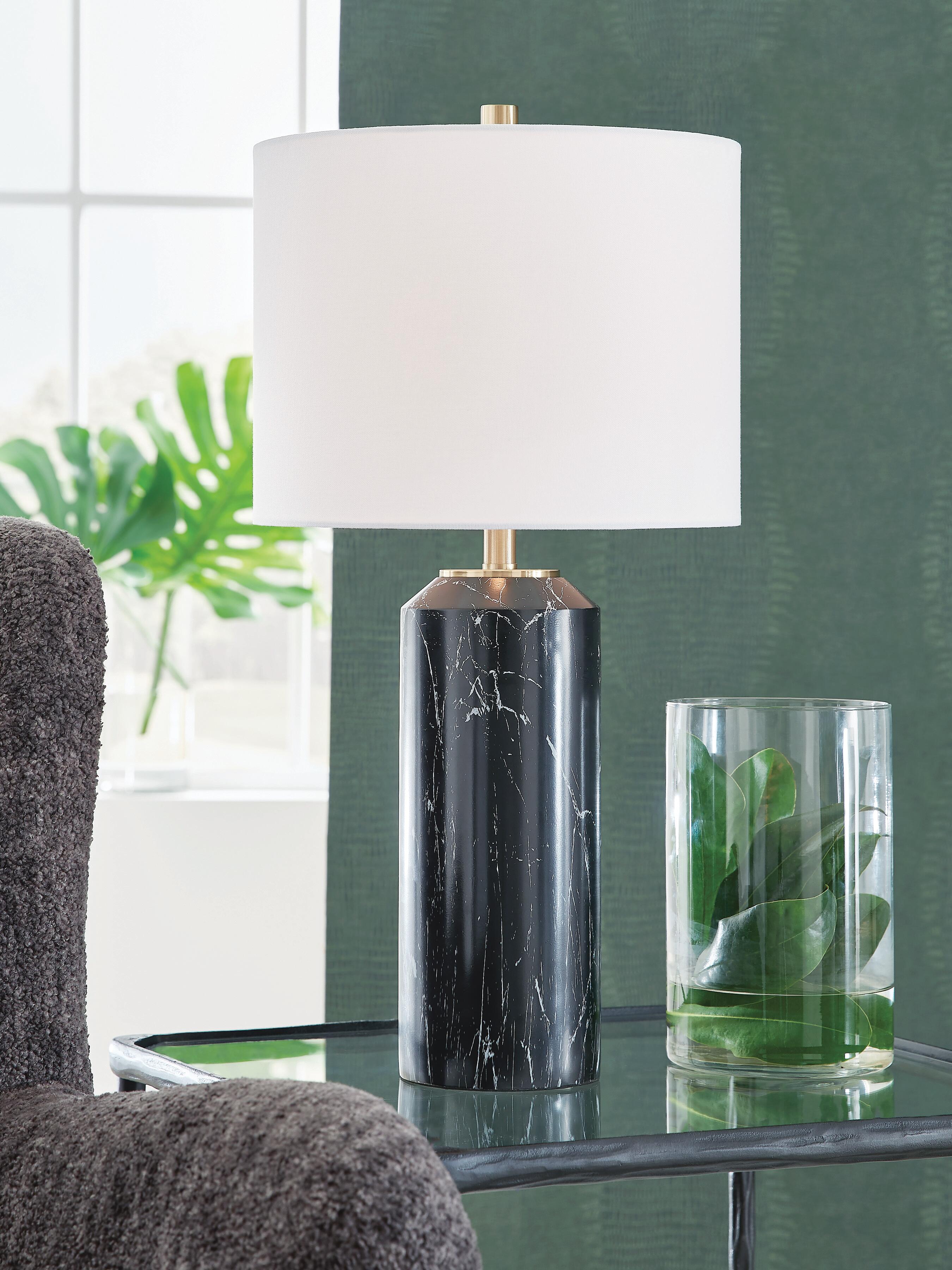 Dar Furniture - Ashley Furniture - Hanzila Table Lamp - Poly Table Lamp (1/CN) / Black/Gold Finish - L236074