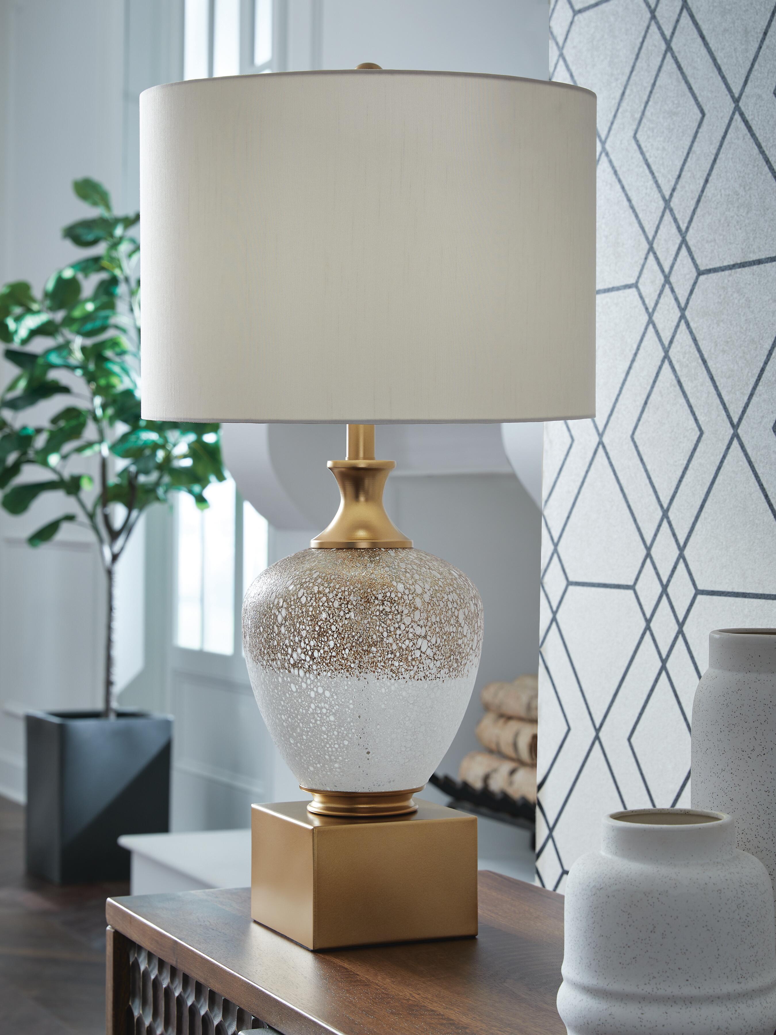 Dar Furniture - Ashley Furniture - Tavisburg Table Lamp - Glass Table Lamp (1/CN) / Brown/White/Gold - L430894
