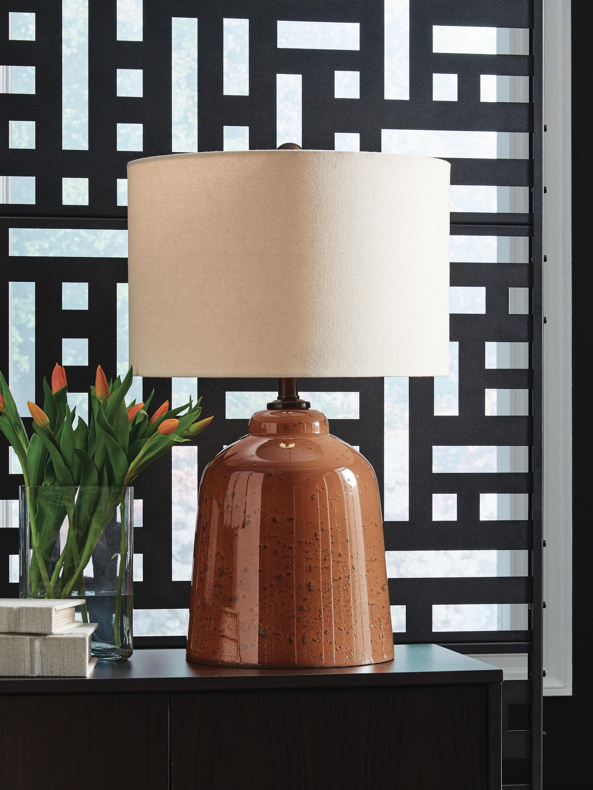 Dar Furniture - Ashley Furniture - Aaleahya Table Lamp - Glass Table Lamp (1/CN) / Rust - L430904