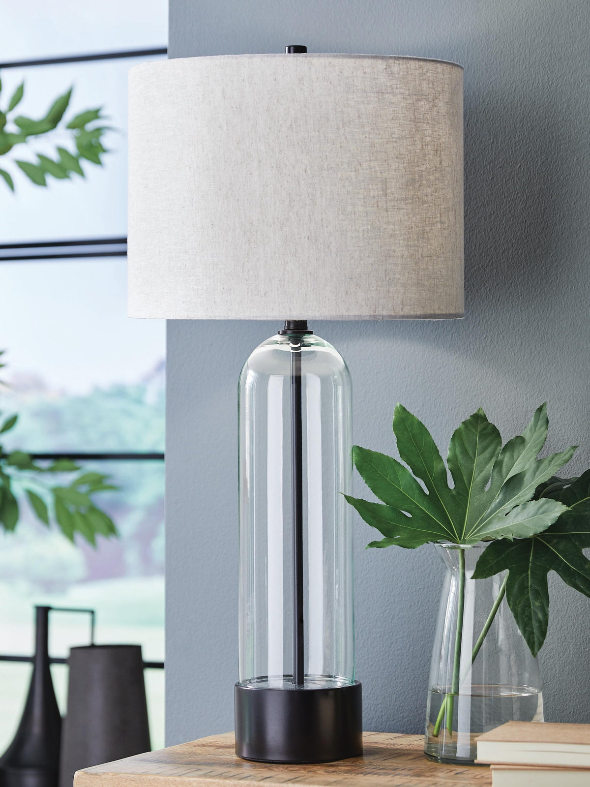 Dar Furniture - Ashley Furniture - Kerrbrook Table Lamp - Glass Table Lamp (1/CN) / Clear/Black - L430944