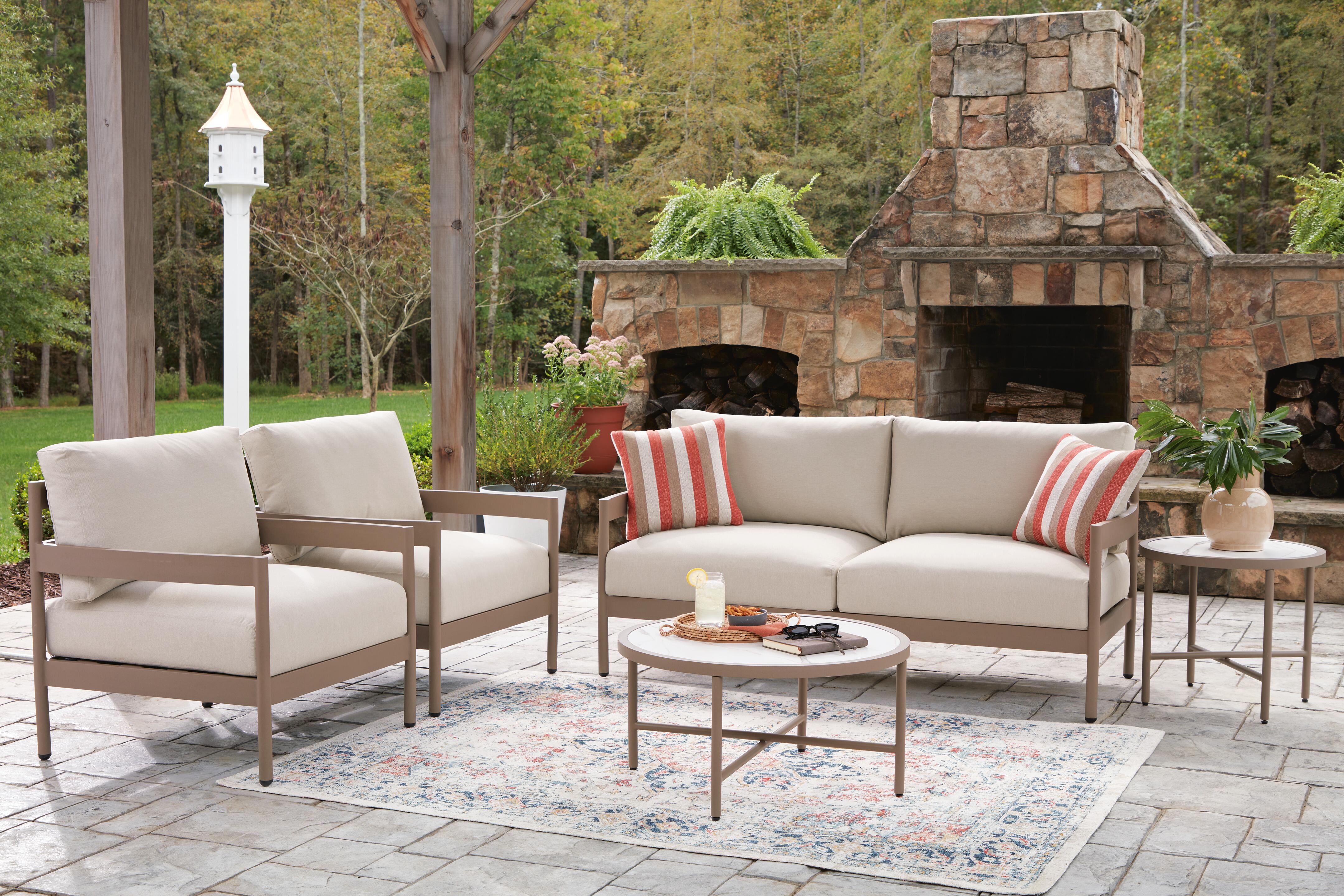 Bluff Trail Outdoor Love/Chairs/Tables Set (Set of 5)