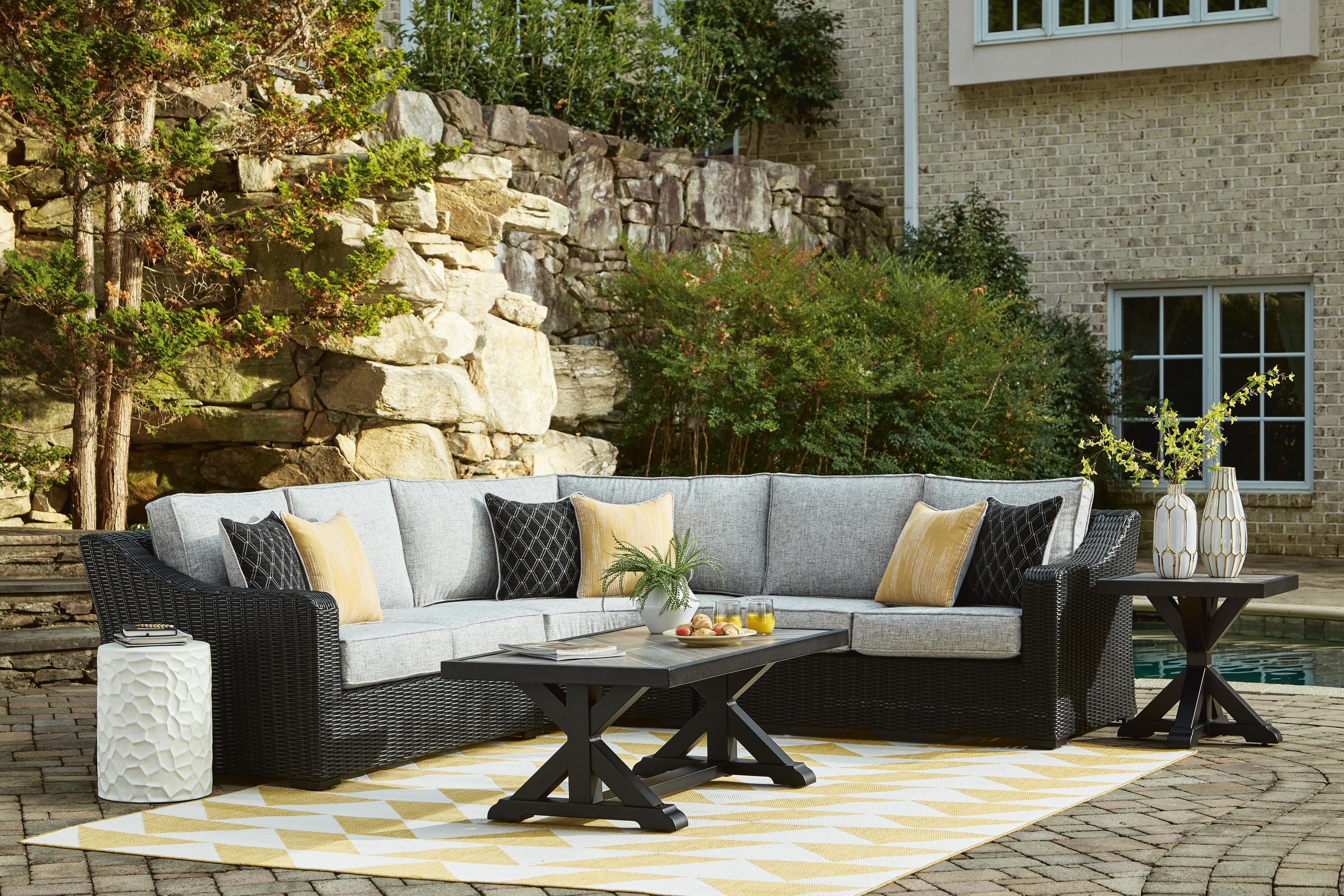 Dar Furniture - Ashley Furniture - Beachcroft 3-Piece Outdoor Sectional - 3-Piece Outdoor Sectional / Black/Light Gray - P792P1
