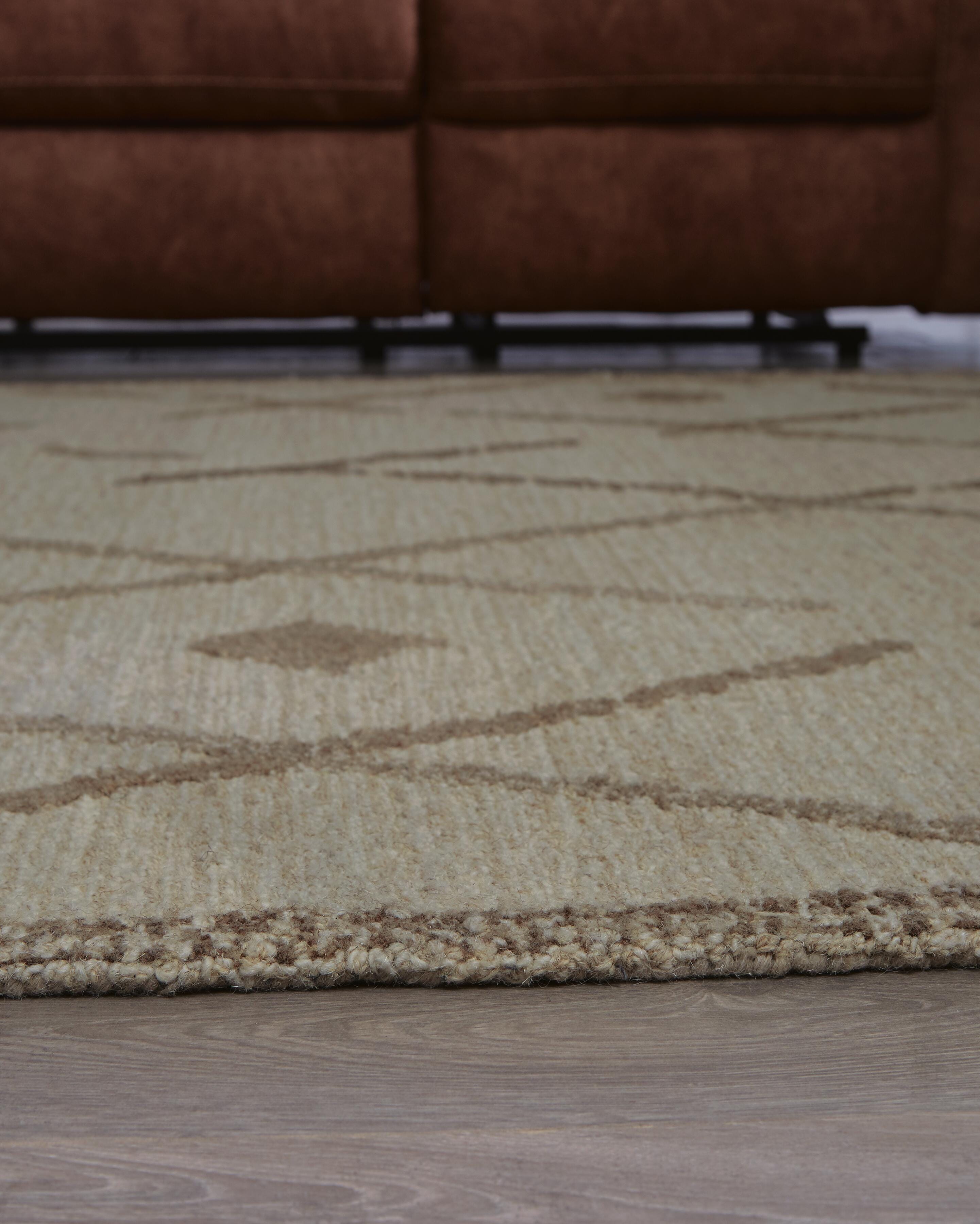 Guyford 5' x 7' Rug