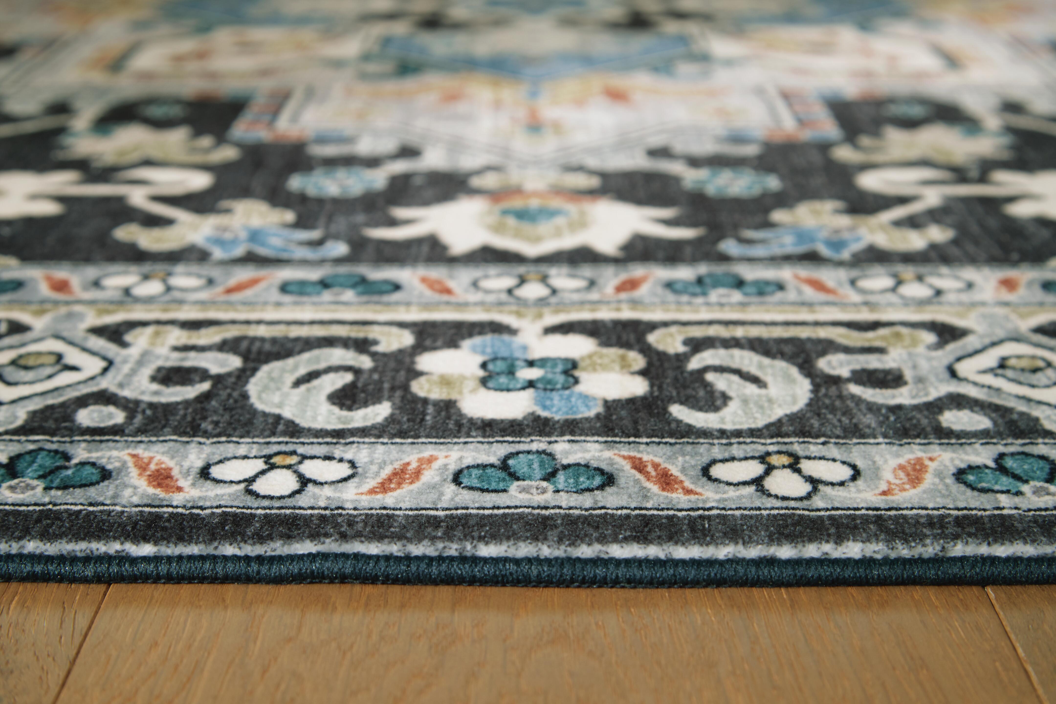 Leningston 5' x 7' Washable Rug