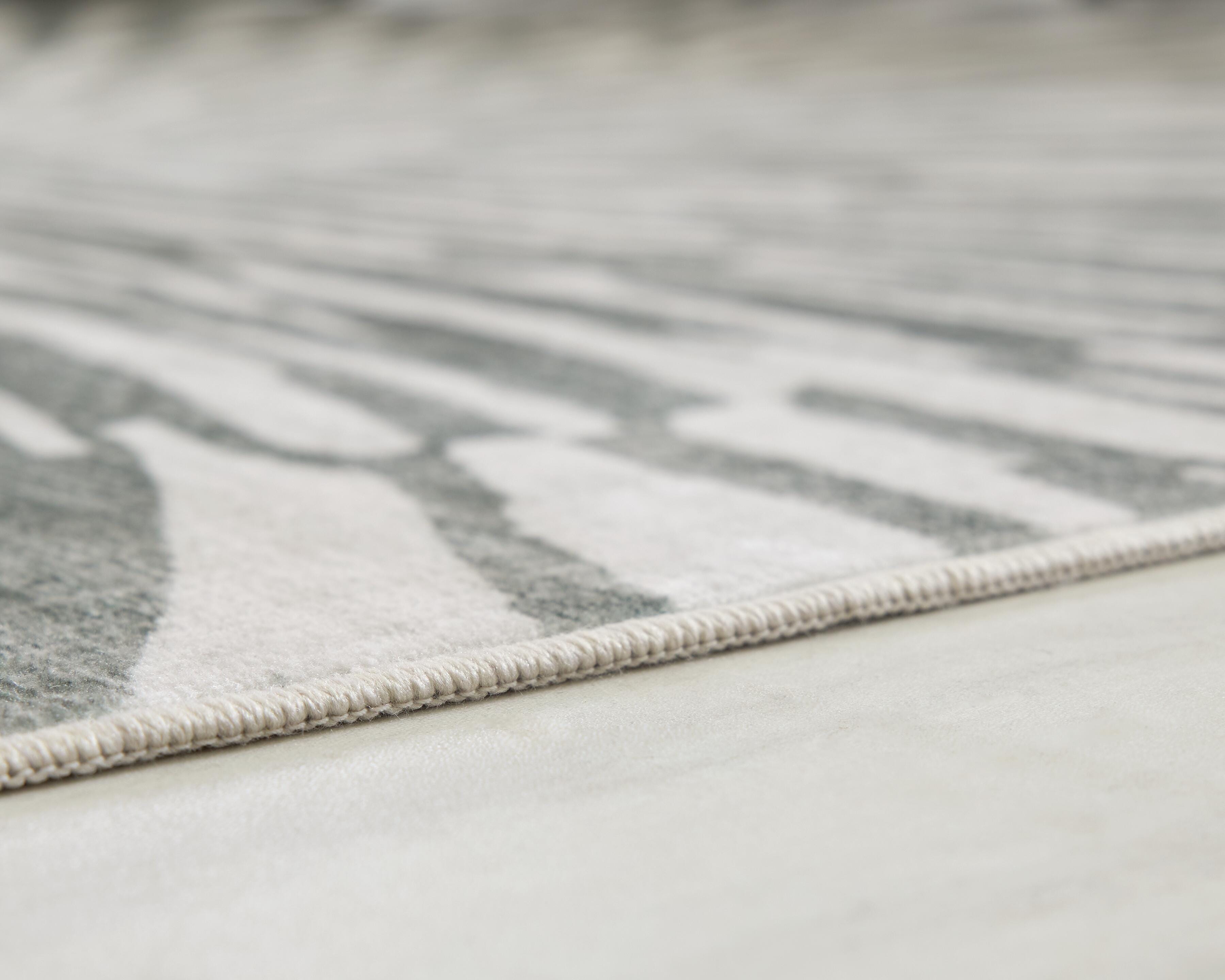 Verland Washable 7'6" x 9'6" Area Rug