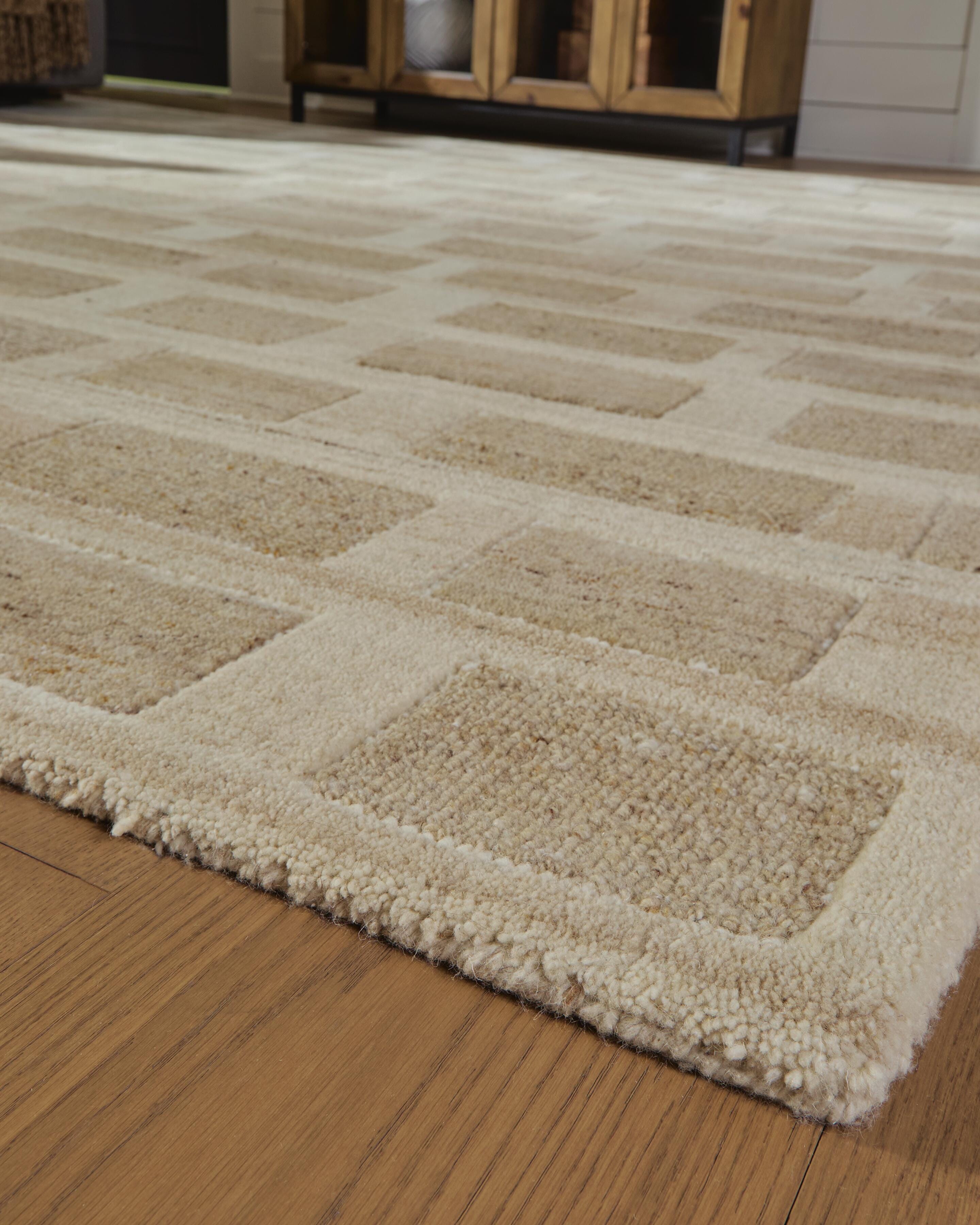 Lisgrove 5' x 7' Area Rug