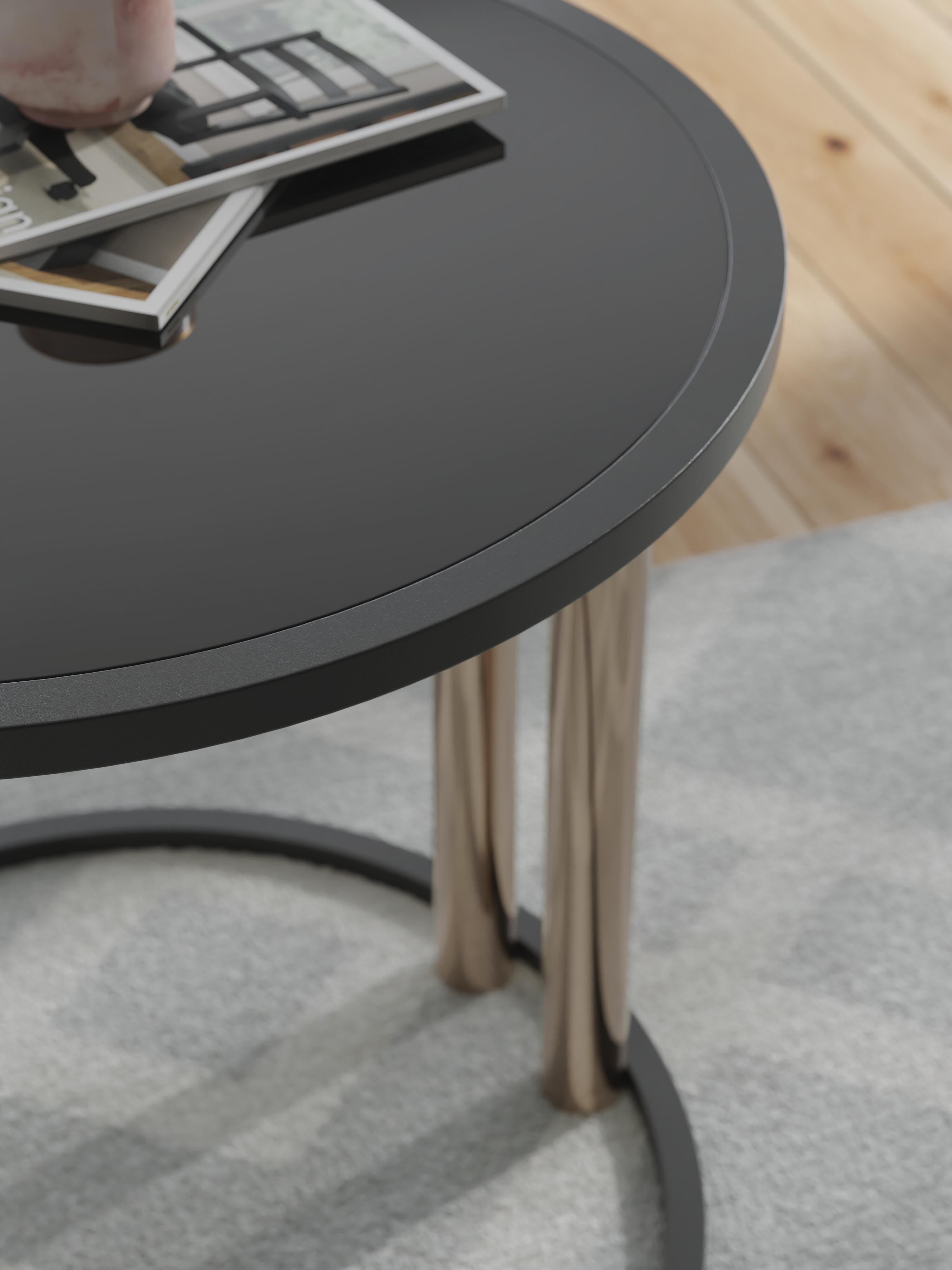 Hannerly Table (Set of 3)