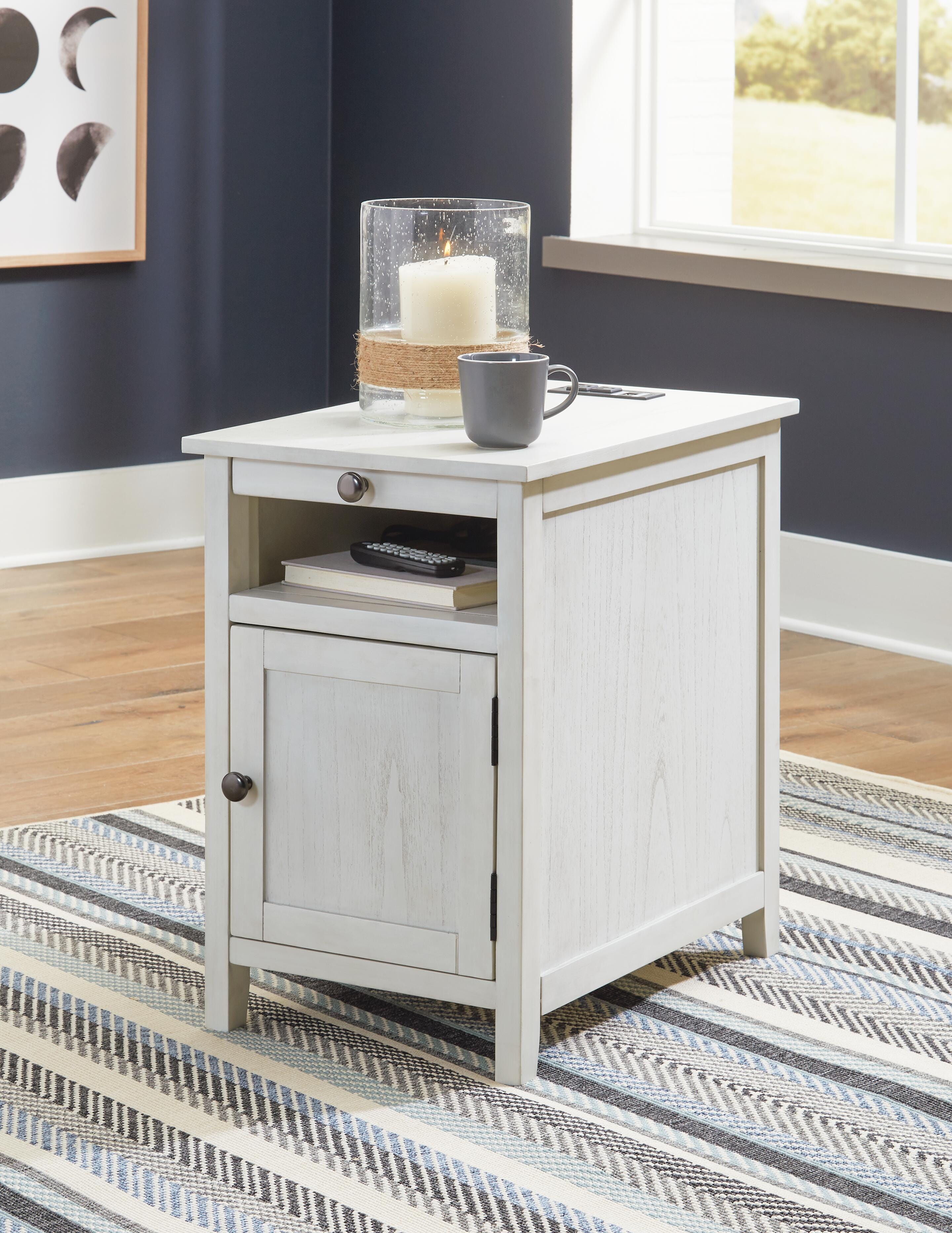 Dar Furniture - Ashley Furniture - Treytown Chairside End Table - Chair Side End Table / Antique White - T300-517