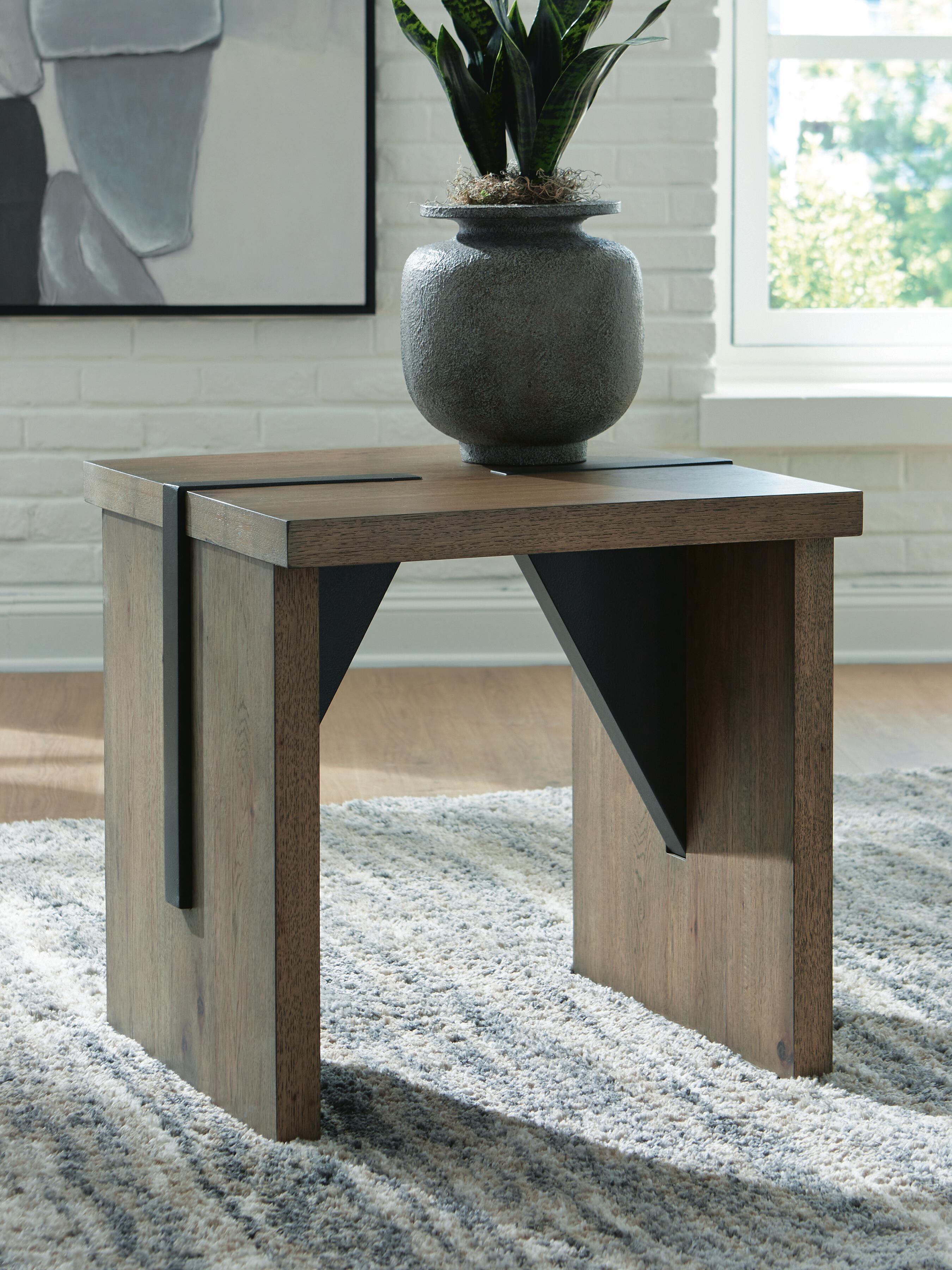 Dar Furniture - Ashley Furniture - Kandinew End Table - Square End Table / Light Brown - T554-2