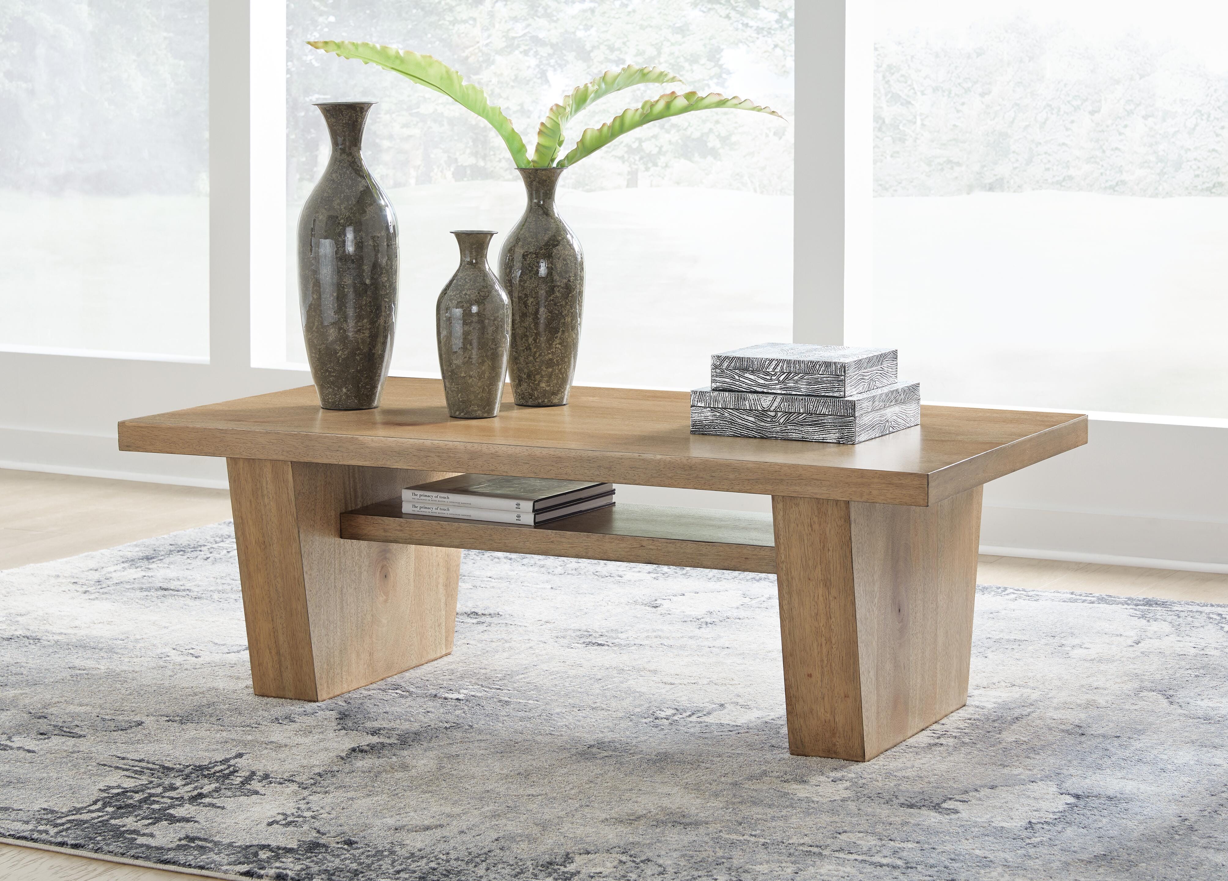 Dar Furniture - Ashley Furniture - Kristiland Coffee Table - Rectangular Cocktail Table / Light Brown - T674-1