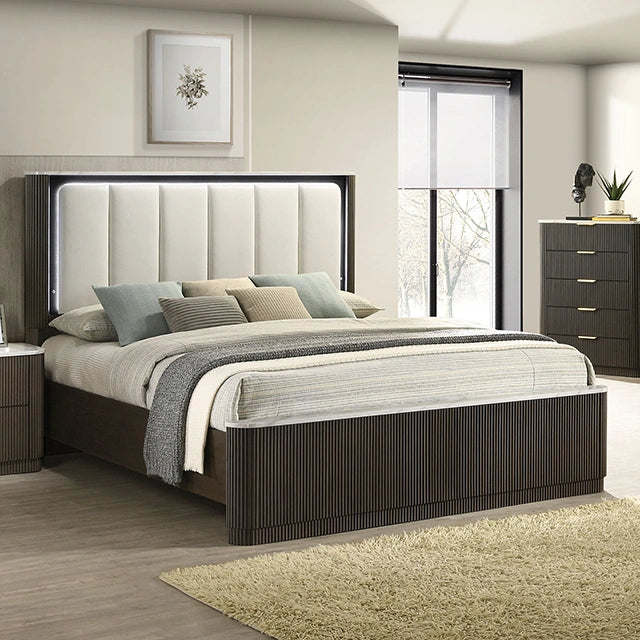 Lantrisant Queen Bedroom Set